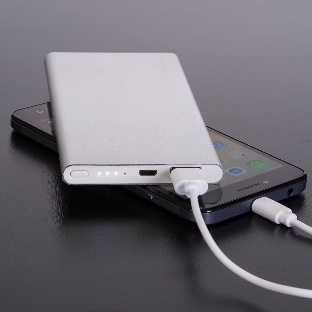 Power-bank-Metal-com-Indicador-Led-6992d5-1582025880